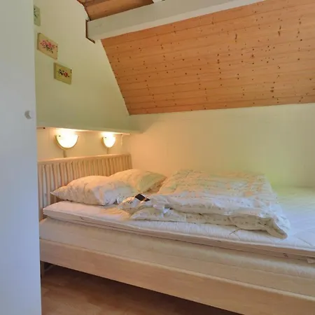 Three-bedroom Holiday In Skjern Halby