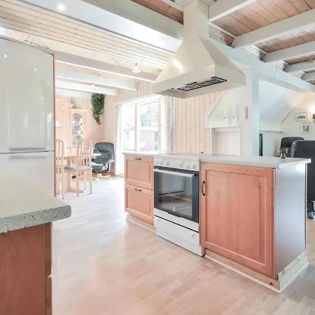 Three-bedroom Holiday In Skjern Дом отдыха Halby